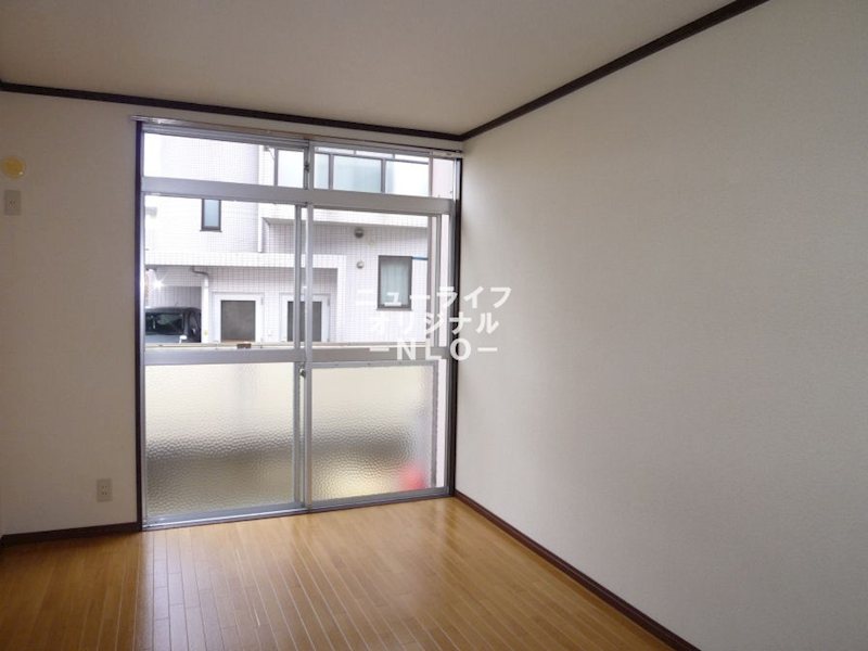 その他部屋・スペース　落ち着いた雰囲気で寝室向きのお部屋です☆