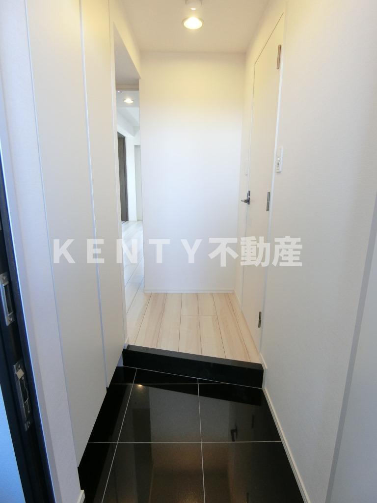 玄関　収納もある玄関です