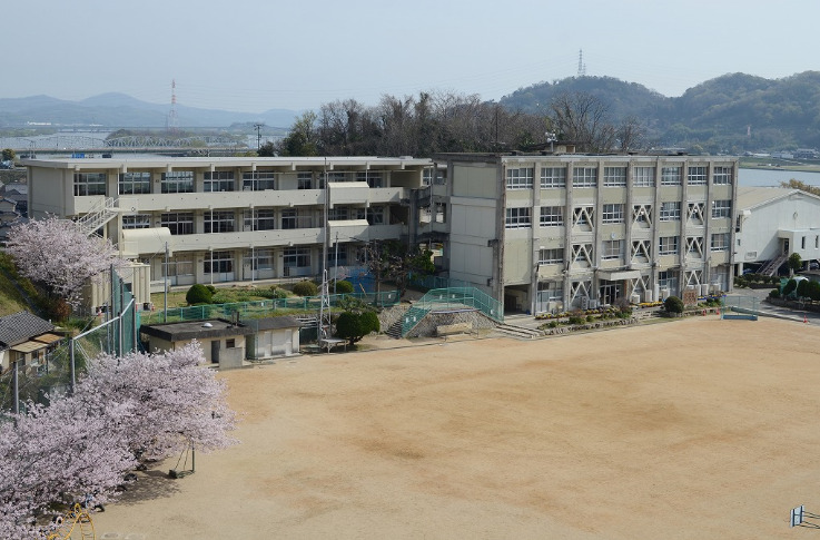 小学校　倉敷市立上成小学校（小学校）まで1214m