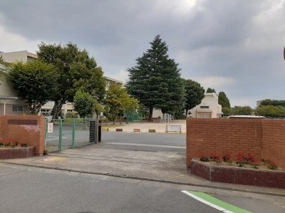 小学校　前橋市立城東小学校（小学校）まで600m