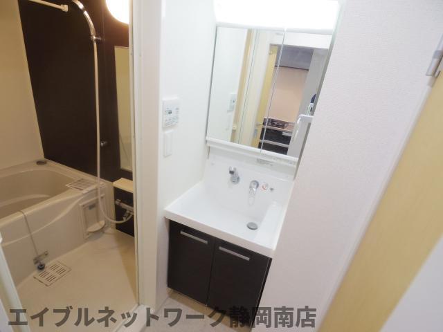 洗面設備　洗面所です