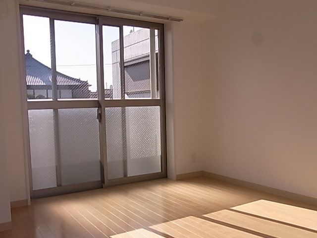 居室・リビング　★きれいな洋室です★