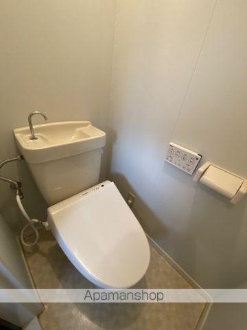 ＪＲ山陽本線 西川原駅 徒歩10分 2階建 築42年のトイレ写真
