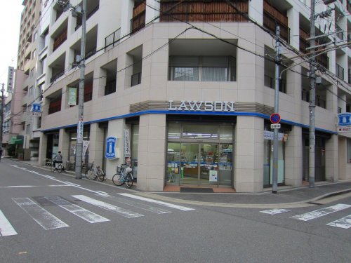 コンビニ　ローソン 立売堀三丁目店（コンビニ）まで163m