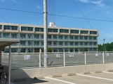 小学校　北名古屋市立師勝東小学校（小学校）まで656m
