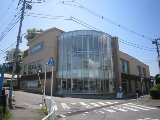 図書館　平山図書館（図書館）まで200m