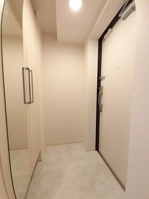 玄関　室内イメージ