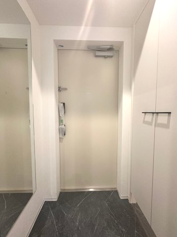 玄関　明るい玄関です