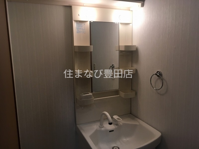 洗面設備　同型別部屋写真