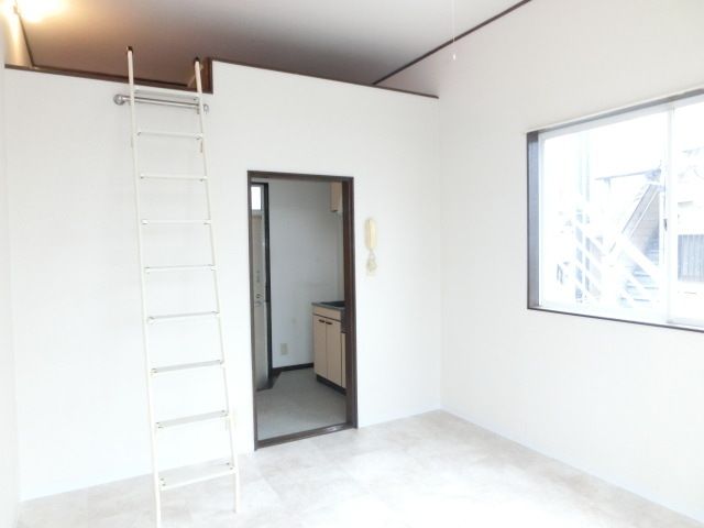 その他部屋・スペース　明るいお部屋です