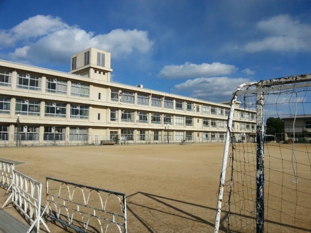 小学校　姫路市立城北小学校（小学校）まで500m