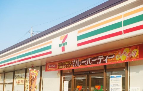 コンビニ　セブンイレブン 越谷間久里団地前店（コンビニ）まで517m