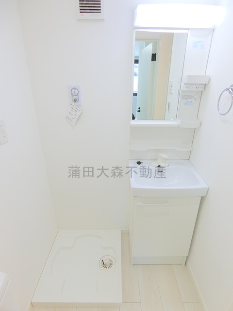 洗面設備　洗面脱衣所　独立洗面台　洗濯機置き場