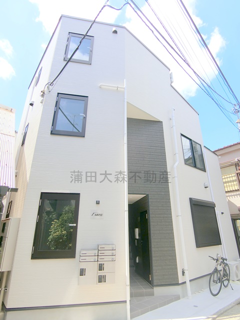 建物外観　2026年7月築　木造地上3階建て総戸数5戸インターネット無
