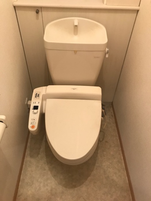 トイレ　※室内画像は別号室のもの