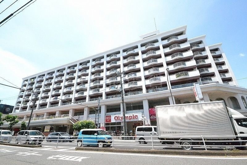ショッピングセンター　オリンピック　長原店（ショッピングセンター）まで2025m