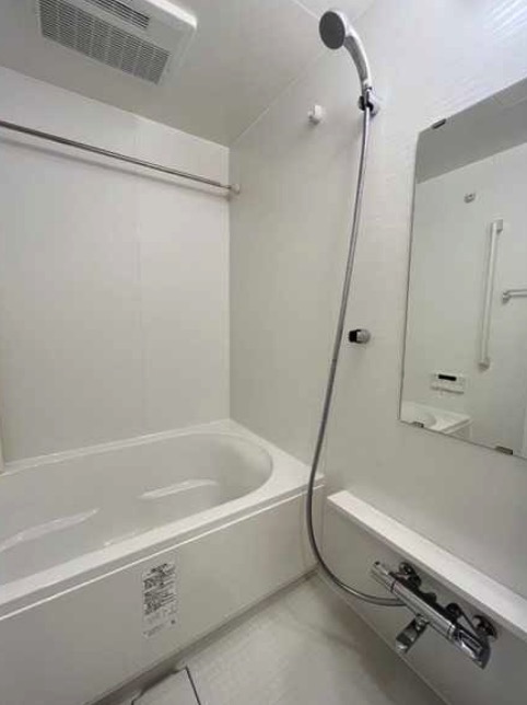 バス・シャワールーム　※別部屋写真