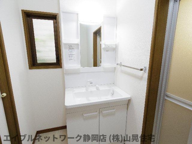 洗面設備　洗面所です