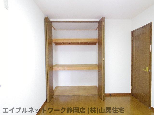 収納　ちょっとした収納スペースも充実しています