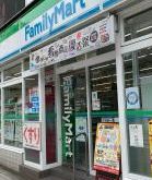 コンビニ　ファミリーマート 上本町西一丁目店（コンビニ）まで89m