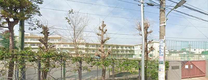 中学校　大田区立東調布中学校（御嶽山）（中学校）まで459m