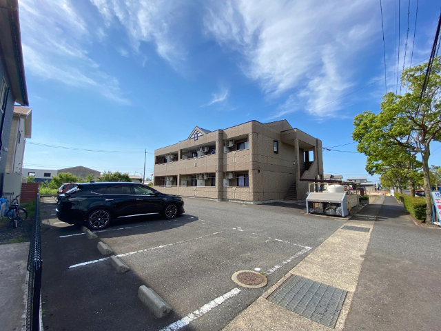 建物外観　外観写真（昼）