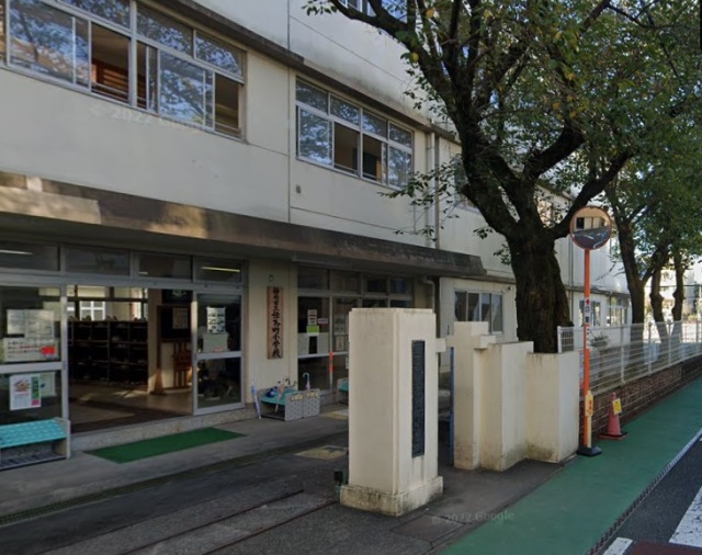 小学校　静岡市立伝馬町小学校（小学校）まで85m