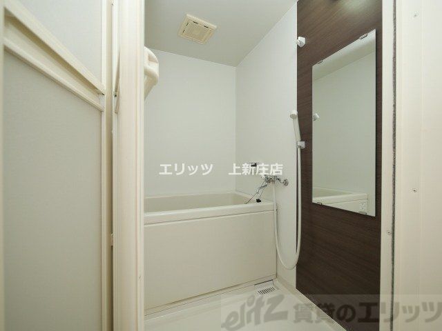バス・シャワールーム　収納