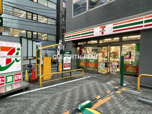 コンビニ　セブン-イレブン 東池袋３丁目南店（コンビニ）まで526m