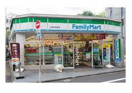 コンビニ　ファミリーマート 小浦中目黒店（コンビニ）まで115m