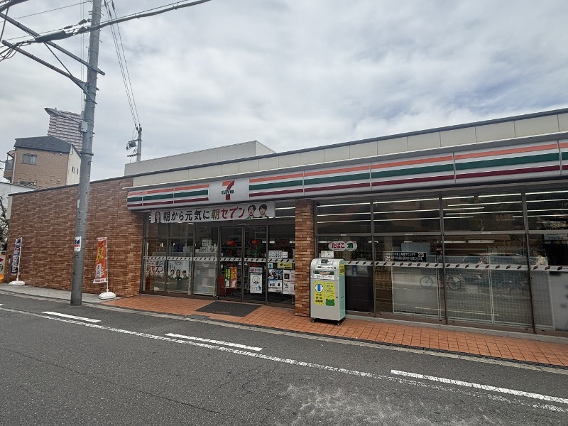 コンビニ　セブンイレブン大阪蒲生1丁目店（コンビニ）まで356m