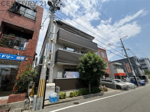 建物外観　オートロック完備で安心のセキュリティ♪