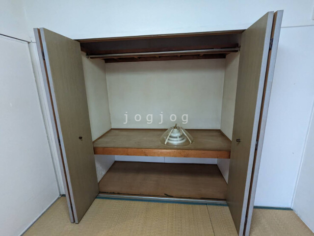 収納　収納が大きく、たくさんものが入ります。