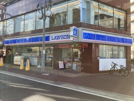 コンビニ　ローソン祖師ヶ谷大蔵駅南口店（コンビニ）まで470m