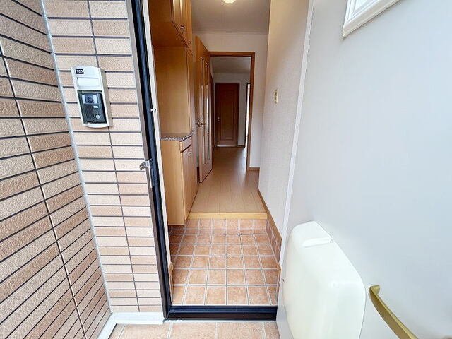 玄関　収納もある玄関です