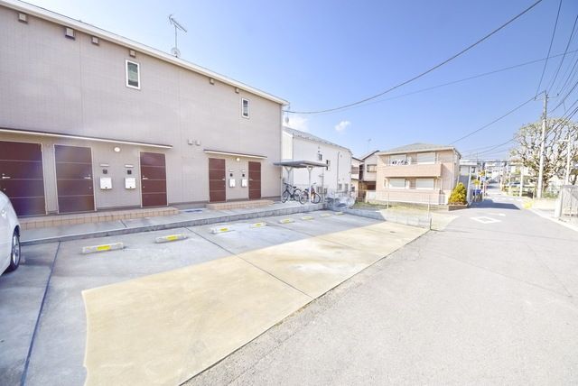 駐車場　敷地内駐車場