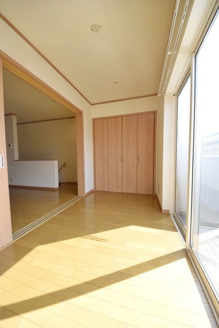 その他部屋・スペース　日当たりのよい洋室
