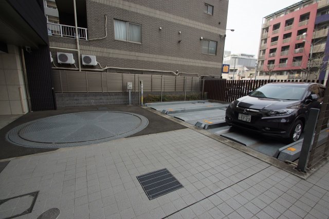 駐車場　駐車場