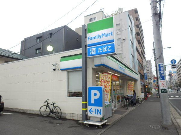 コンビニ　ファミリーマート横浜宮元町店（コンビニ）まで458m