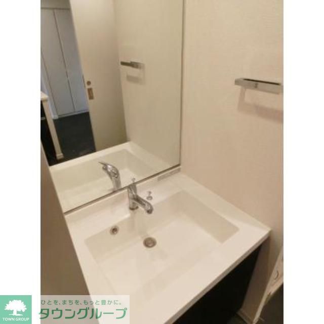 洗面設備　※写真は同タイプ住戸です。