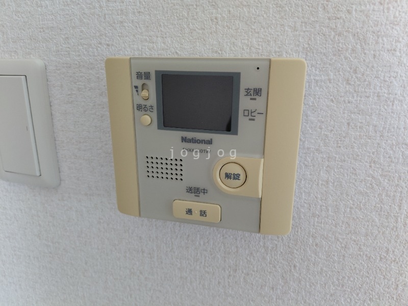 セキュリティ　モニター付きインターホンで来客確認も安心です！