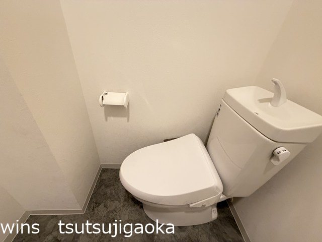 ファブール世田谷仙川のトイレ写真