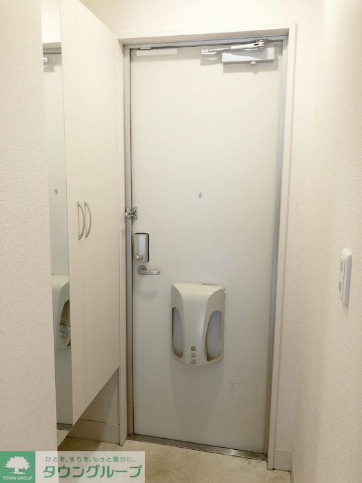 玄関　お問合せはタウンハウジングまで！※現地待合わせ相談可能