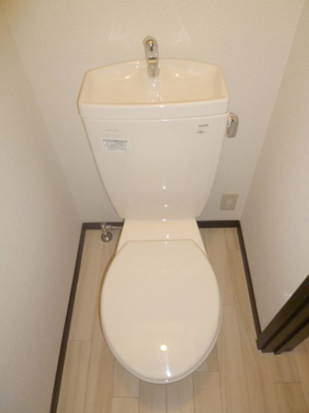 トイレ　トイレもきれいです