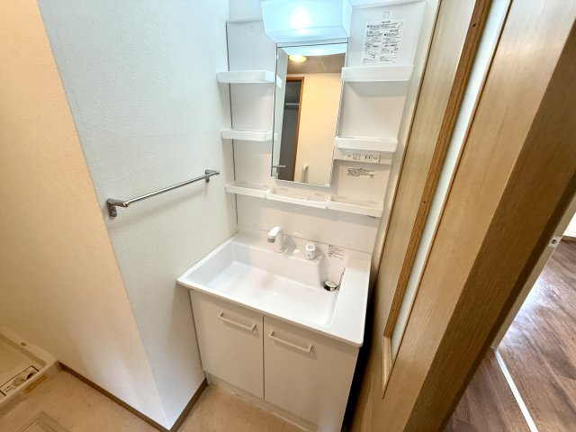 洗面設備　独立洗面化粧台付き☆