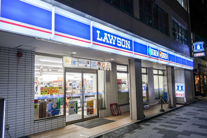 コンビニ　ローソン 新宿御苑駅前店（コンビニ）まで507m