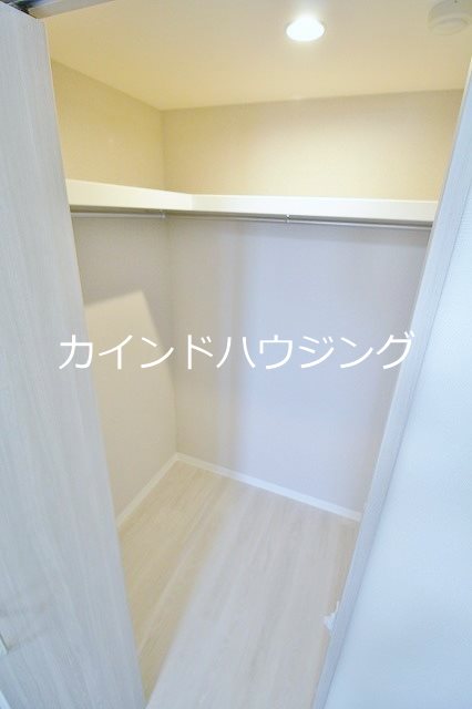 収納　ウォークインクローゼット