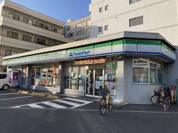 コンビニ　ファミリーマート江戸川球場店（コンビニ）まで164m
