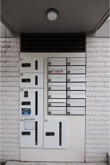 その他共有部分　■エアコン■24時間換気システム■3面採光■内装コンクリート