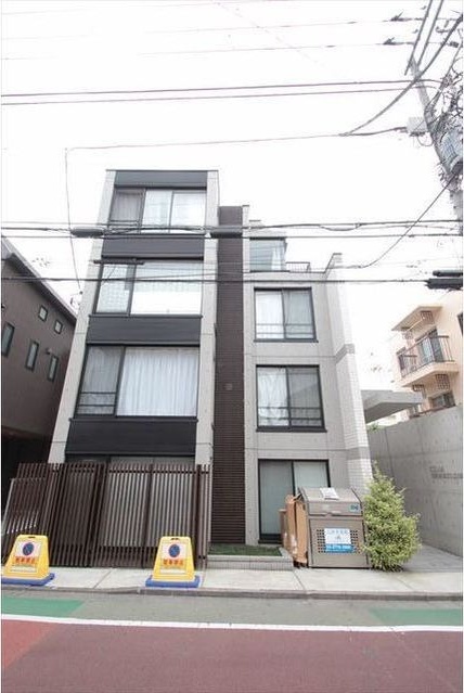 建物外観　■建物構造：RC■築年月：2018年11月